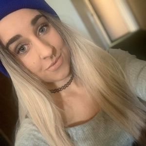 Meet your Posher, April